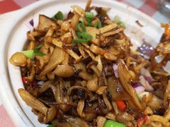 -老三骨头馆(白桦东路店)