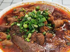 -洪平血旺椒麻鸡雅鱼饭店(熊猫大道店)