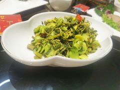 -鼎记酒楼(雁南一路店)