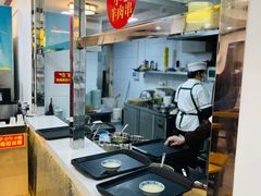 自助取餐区-门框胡同百年卤煮(新街口店)