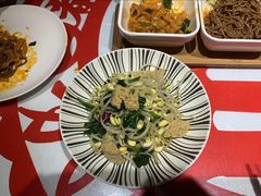 菠菜豆芽拌面筋-汉唐宴长安食府