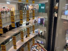 -上海来福士广场