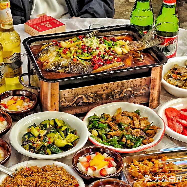  四方坪宝藏宵夜大排档🍢烤鱼烤串嘎嘎香