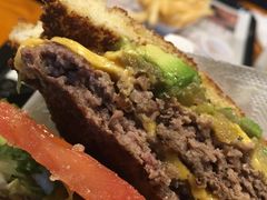圣塔芭芭拉经典牛肉特堡-The Habit Burger Grill 哈比特汉堡(复兴soho店)
