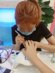 -纤指百魅美甲美睫