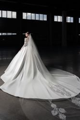 -艾米丽婚纱礼服