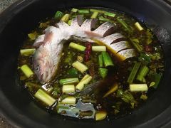 -忆乡情铁锅炖鱼饭店(延庆店)