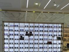 -世纪大明眼镜·蔡司战略授权店(汉街店)