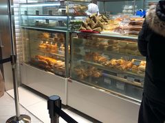 面包甜点陈列柜-白玉兰食品(甜云店)