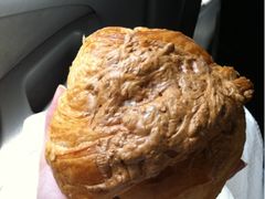 芝式牛肉牛角包-老佛爷饼店