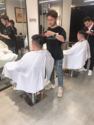 -Miracle集简美发沙龙