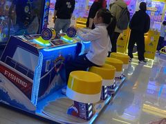 -爱玩嘉年华(龙湖曲江天街店)