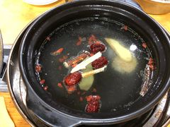 -濠轩阁特色生蚝火锅(水湾路店)