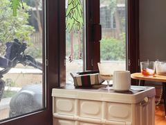 -SAFARI COFFEE
