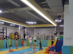 -逗你运动体能训练中心(冠城店)