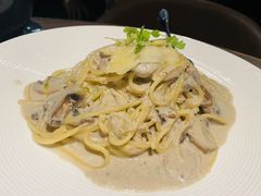 -港丽餐厅(来福士店)