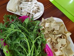 -15年老字号鑫鑫猪肚鸡·椰子鸡海南火锅(兴隆华侨农场店)