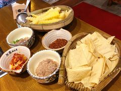 -阿婆情腊排骨火锅(饮玉巷店)