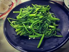 -小辣妹川味海鲜加工店(第一市场椰风巷店)