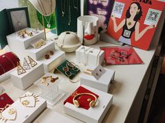 -LADY FAFA(巨鹿路陕西南路路口店)
