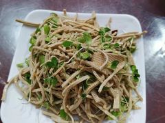香椿苗拌豆腐丝-同发号饭庄(复兴路店)