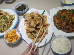 -老码头黑皮肘子锅包肉(赣水路店)