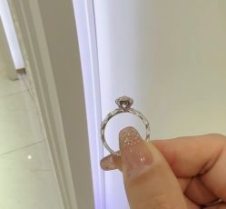-珂兰钻石(美美2购物中心店)