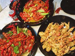 -沪小胖小龙虾(淮海中路旗舰店)
