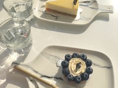 -UNI UNI(环亚凯瑟琳店)