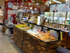 -三叶眼镜城批发市场(上海火车站店)