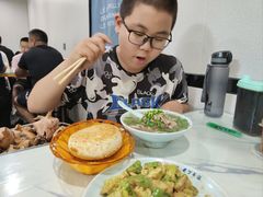 烧饼-清真喜兰老丁羊汤特色小吃