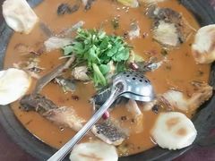-丹水桥地锅鱼·翘嘴鲌·地方特色全鱼宴(丹江口大坝店)