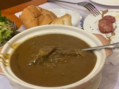 葡式咖喱崩沙牛腩-番茄屋葡式美食(总店)