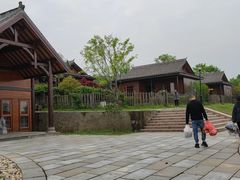 -梁子湖东篱老屋生态庄园
