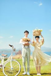 -雪中彩影婚纱摄影·微光艺术中心