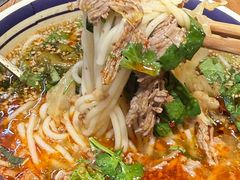 -云阿蛮云南生烫牛肉米线(奉贤路店)