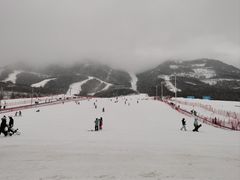 -鳌山滑雪度假区