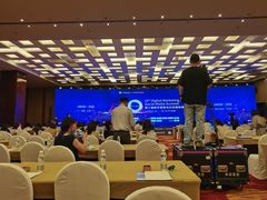 -上海龙之梦万丽酒店