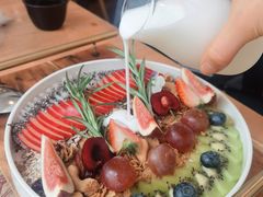 -Mark&Mars Restaurant