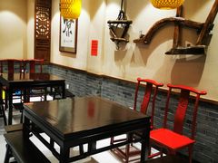 -蓝田九大碗民俗食府(蓝田店)