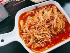 -许哥东北烧烤·铁丳烤串·宫后夹肉(繁花中心店)