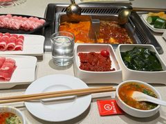 -海底捞火锅鲜切牛肉主题店(长寿路店)