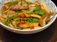 -魏铭鱼头捞饭(晋阳路店)