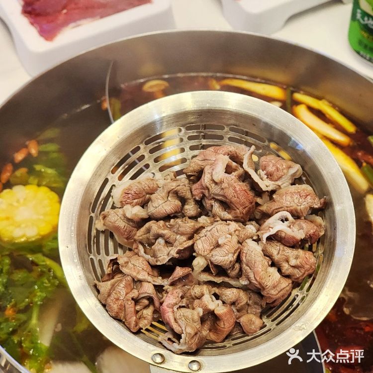 回澳門前，記得去吃青茂這家牛肉火鍋！！