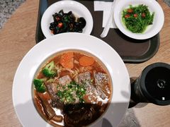 金牌红烧牛肉面-康師傅私房牛肉面(浦机三店)