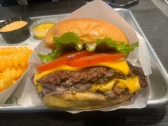 招牌牛肉堡双层-Shake Shack(西单大悦城店)