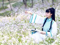 -九月鹰飞汉服摄影工作室