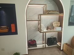 -聚云奢二手奢侈品黄金手表包包回收·中古店(中福城店)