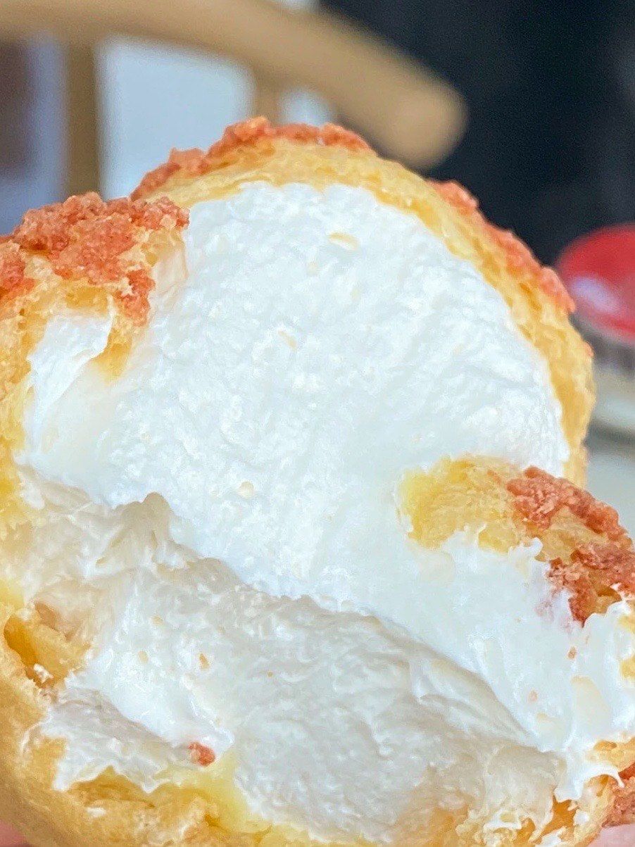 好好吃好好吃的超级大泡芙