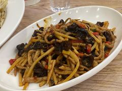 -江城燕子大排档(江汉路步行街店)